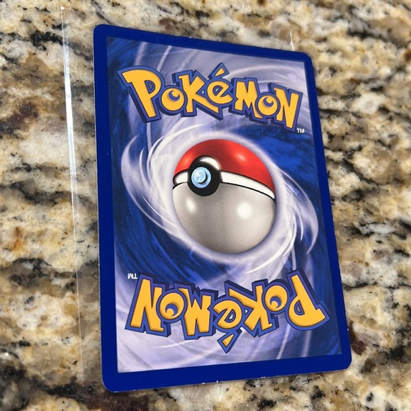 Rare Kabutops Pokémon Card - Picture 4 of 4